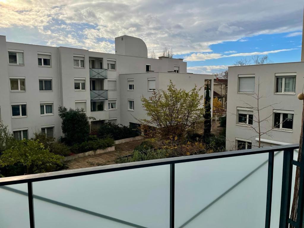 Ferienwohnung Le Cocon Art Deco Caluire-et-Cuire Exterior foto